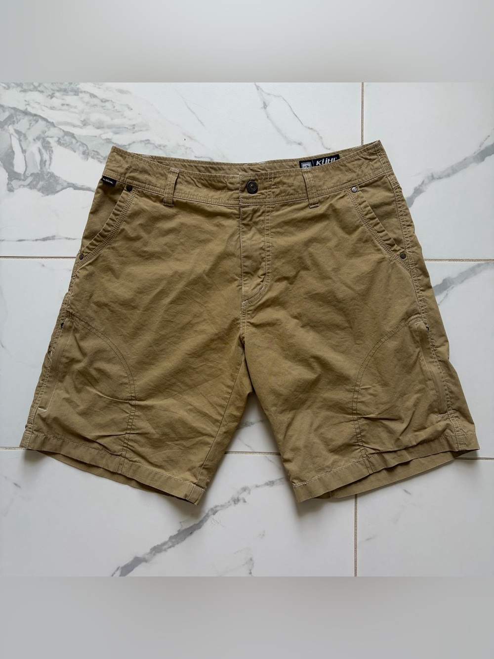 Kuhl Vintage Patina Dye Khaki Cargo Hiking Shorts Men’s Size 34 Tan Beige